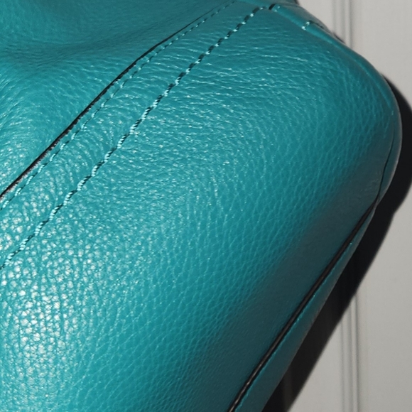 COACH F23284 PARK LEATHER CARRIE TOTE TEAL smoke free Environment GREAT FIND - Picture 4 of 10